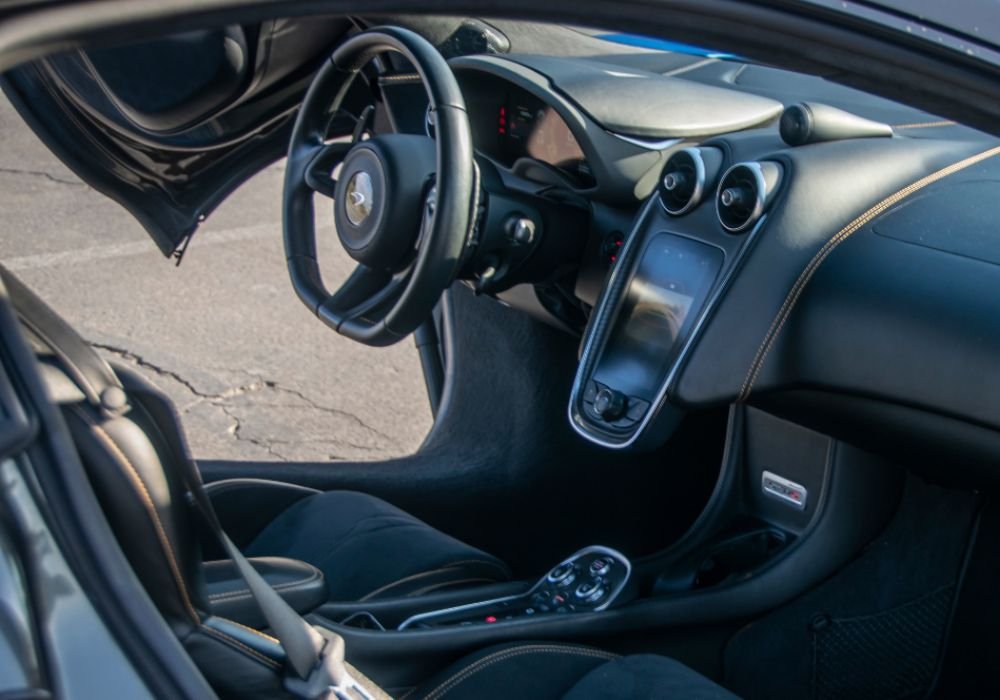 Mclaren 570s | Pristine Exotics Cars Rentals