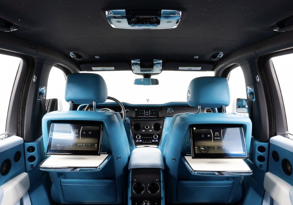 Rolls Royce Cullinan | Pristine Exotics Cars Rentals